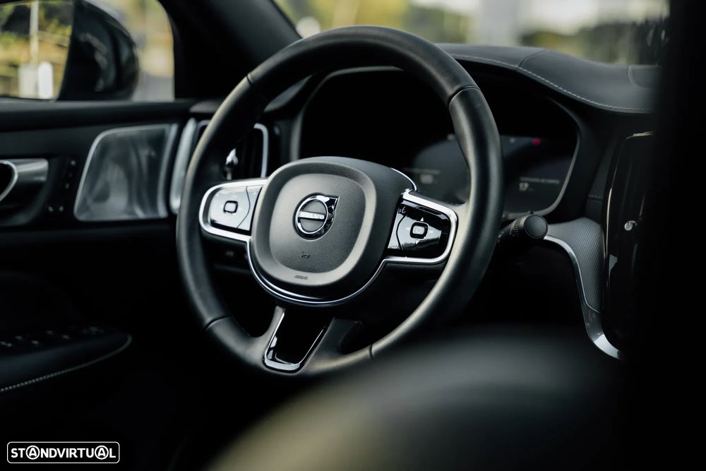 Volvo S60 T8 Recharge AWD Ultimate Dark - 29