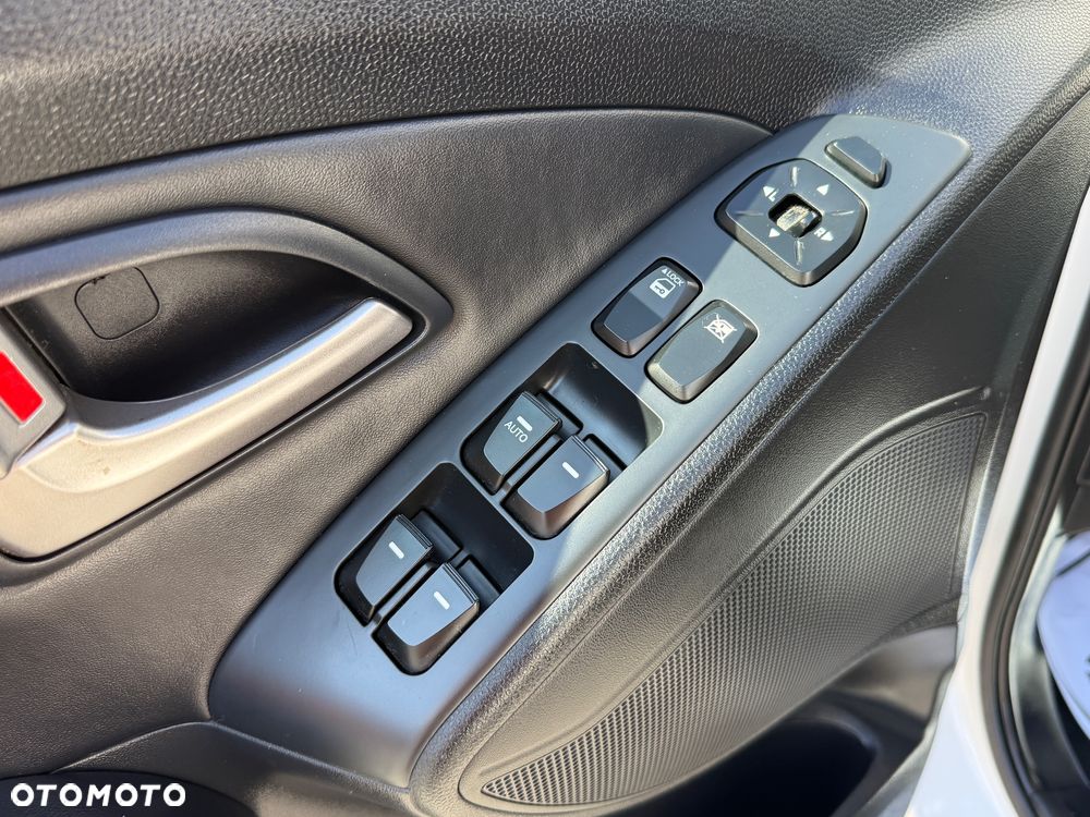 Hyundai ix35 2.0 CRDi 4WD Premium - 23