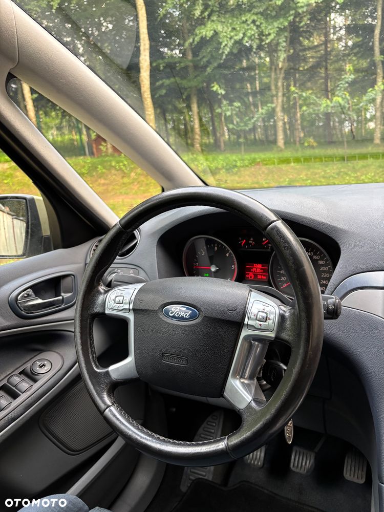 Ford S-Max 2.0 TDCi DPF Titanium - 16