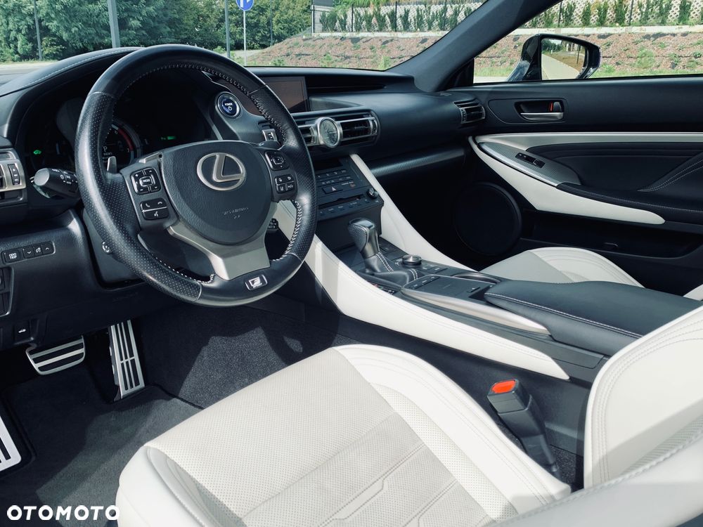 Lexus RC - 33
