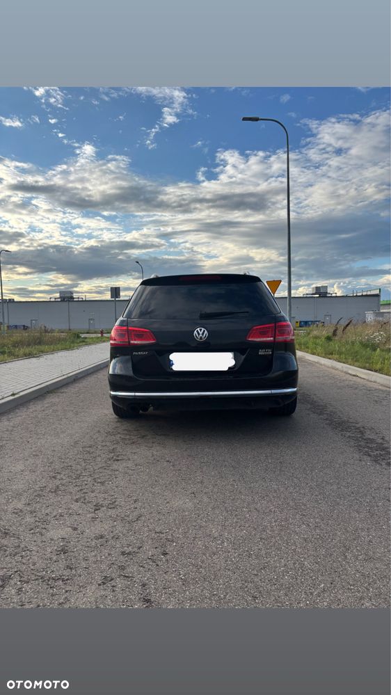 Volkswagen Passat - 4