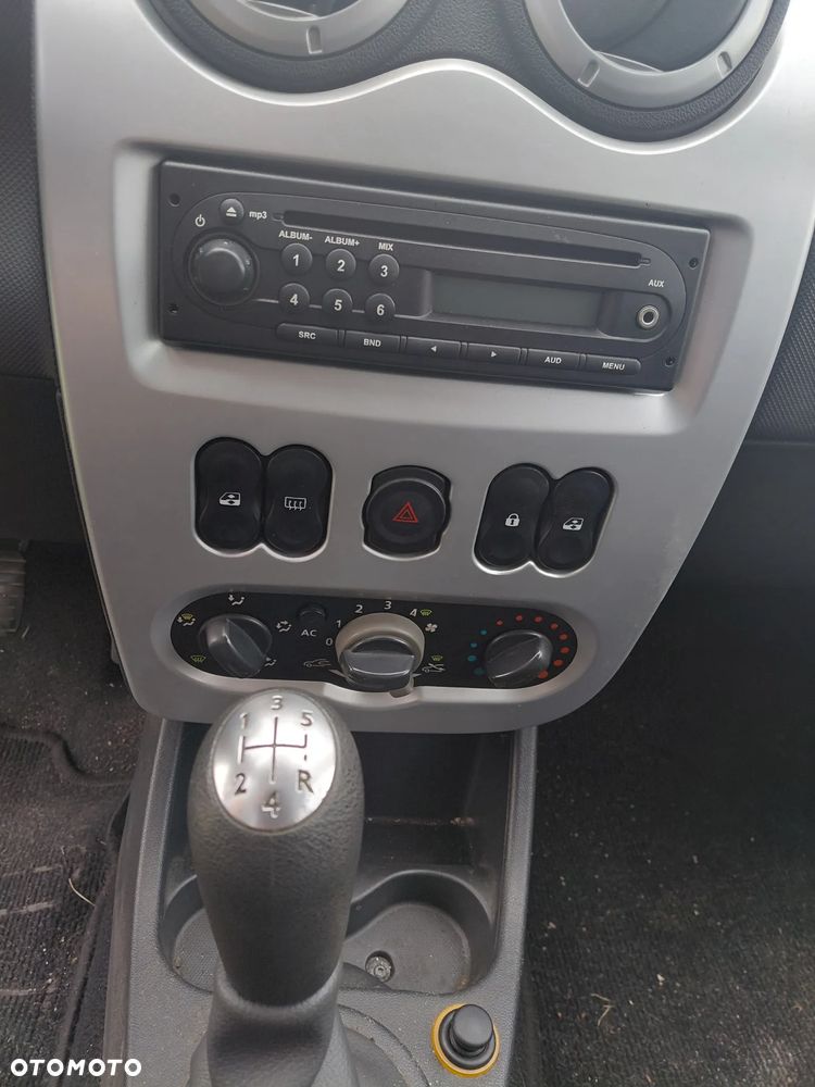 Dacia Sandero - 13