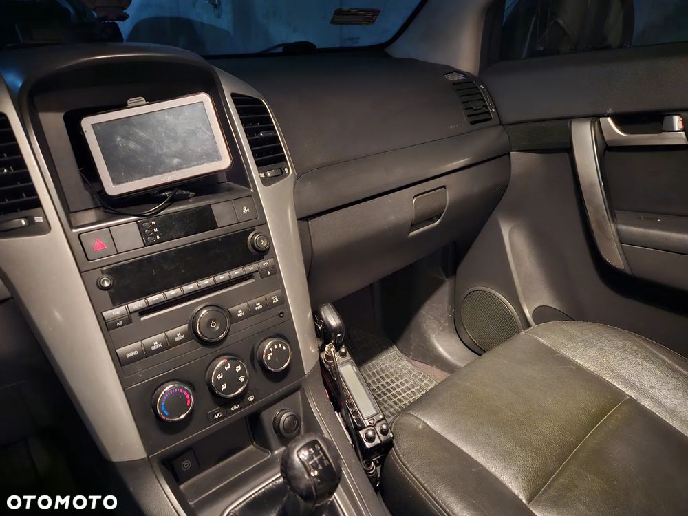 Chevrolet Captiva 2.4 LS - 8