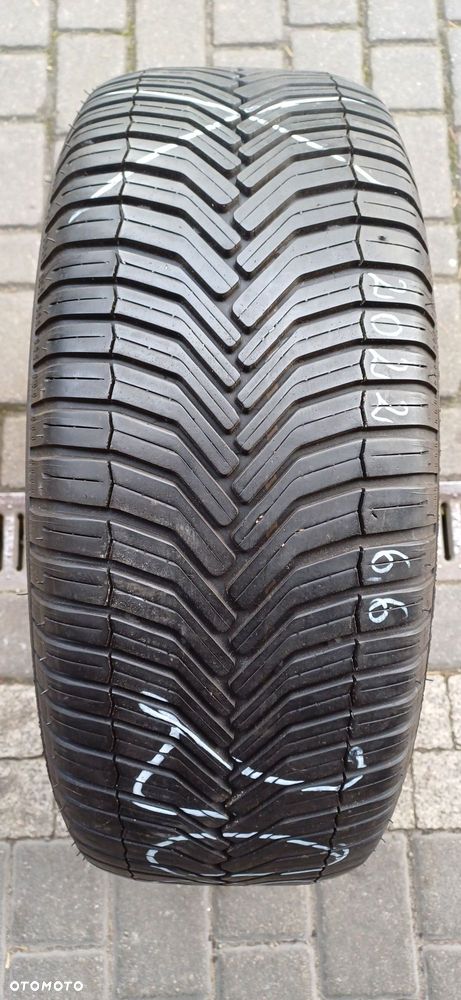 MICHELIN 215/55R17 94V , pojedyńcza opona wielosezonowa. - 2
