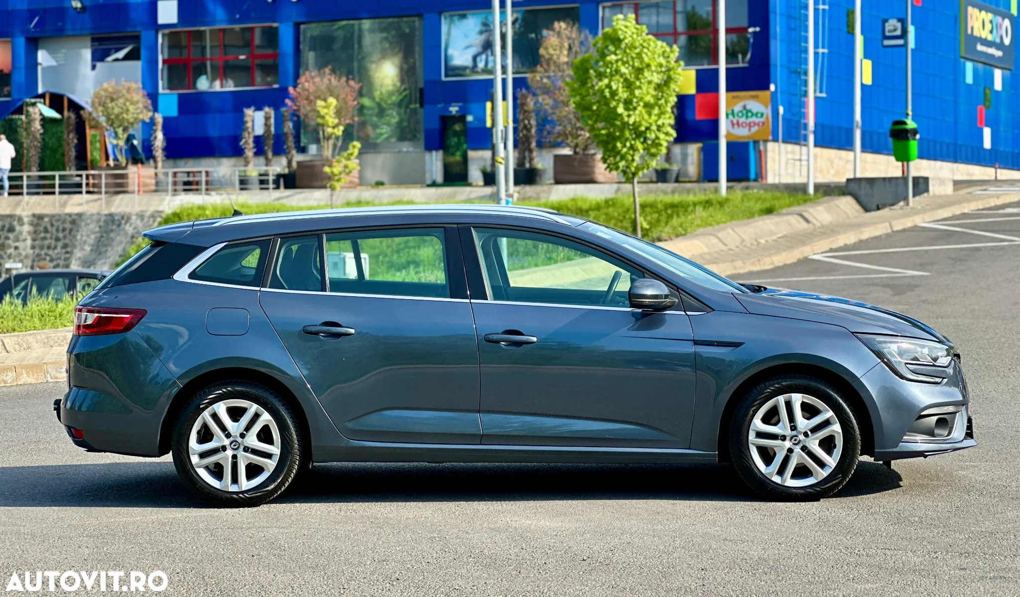 Renault Megane Estate 1.5 dCI Zen - 24