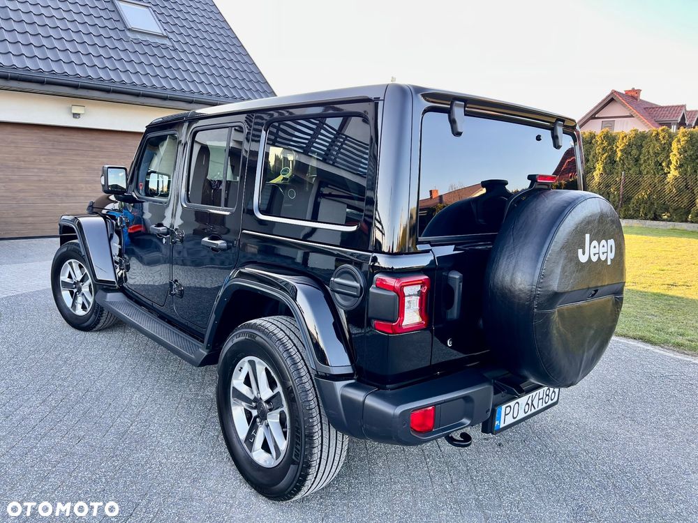 Jeep Wrangler Unlimited GME 2.0 Turbo Sahara - 24