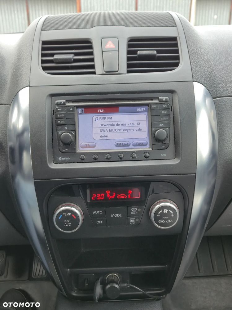 Suzuki SX4 2.0 DDiS Explore 4WD - 8