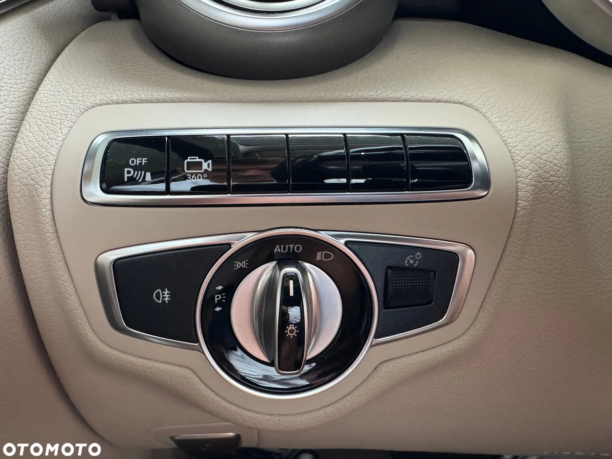 Mercedes-Benz Klasa C 250 7G-TRONIC - 27