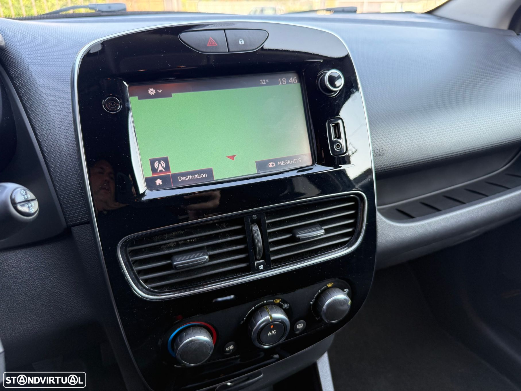 Renault Clio Sport Tourer TCe 90 Limited - 20