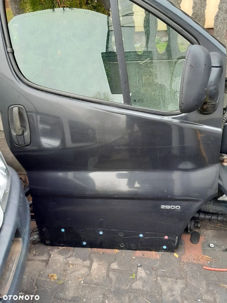 Drzwi prawe gołe Opel Vivaro 08r - 1