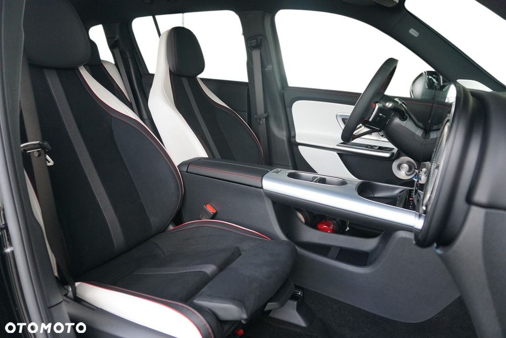 Mercedes-Benz GLB 220 mHEV 4-Matic 8G-eDCT - 12