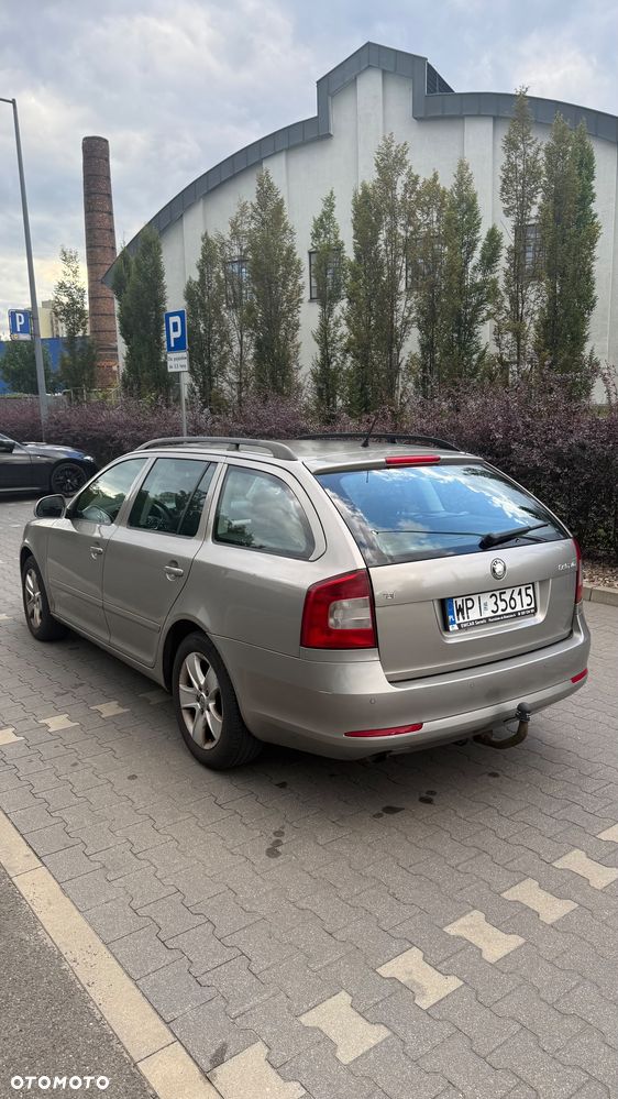 Skoda Octavia 1.6 TDI Elegance - 9