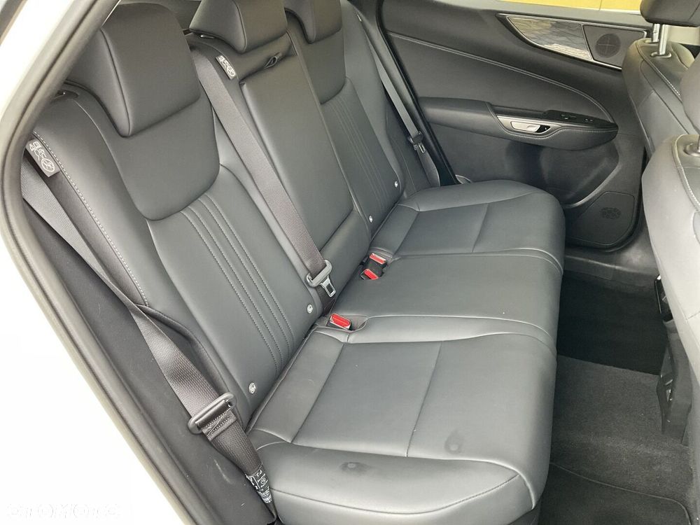 Lexus NX 350h Prestige AWD - 14