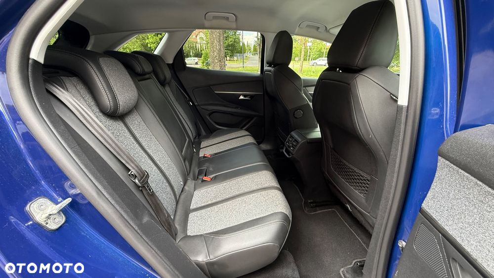 Peugeot 3008 PureTech 130 Stop & Start GPF EAT8 Allure - 22