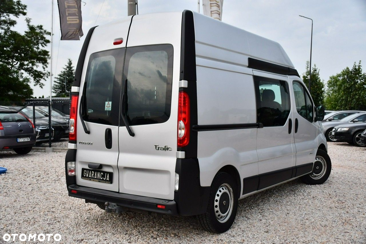 Renault Trafic - 22