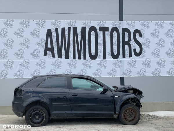 AUDI A3 2004 *SAMOCHÓD NA CZĘŚCI* 1068 MASKA LAMPA DRZWI LUSTERKO ZDERZAK GRILL BŁOTNIK KLAPA BELKA PRAWE LEWE PRZÓD TYŁ