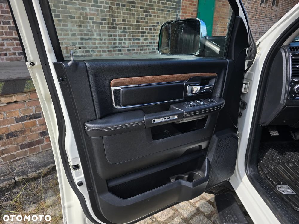 Dodge RAM - 12