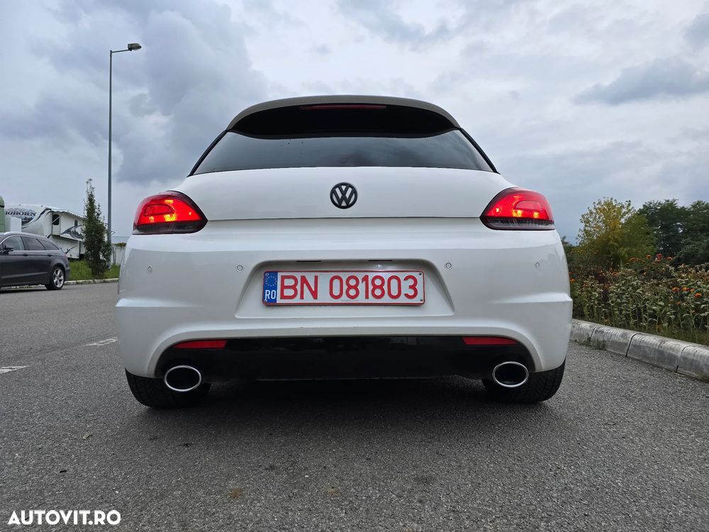 Volkswagen Scirocco R 2.0 TSI DSG - 2