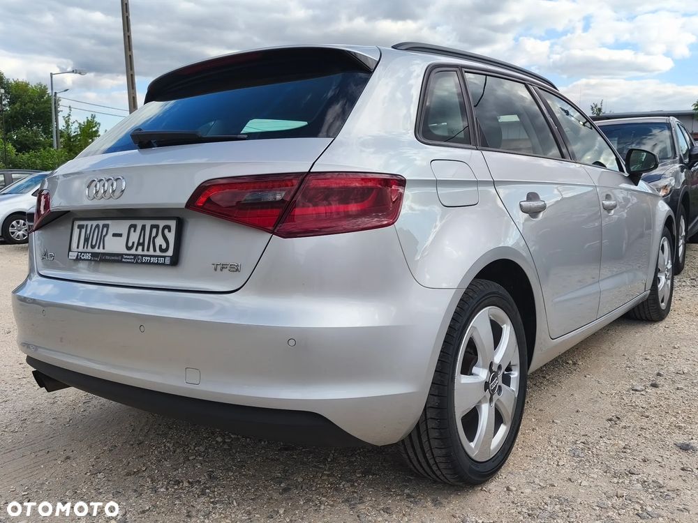 Audi A3 Sportback 1.4 TFSI Attraction - 10