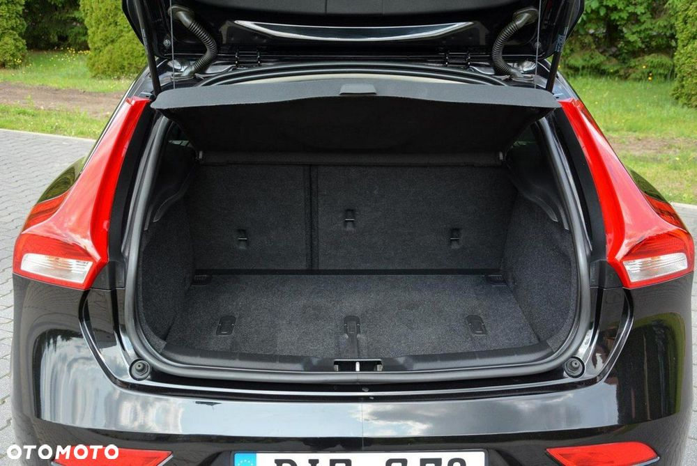 Volvo V40 D2 Drive-E Momentum - 35