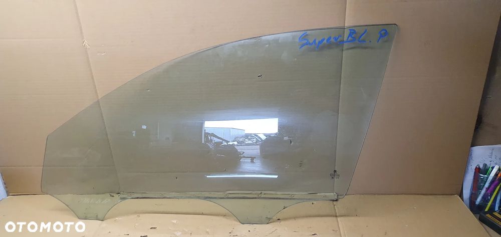 Szyba lewy przód przednia lewa Skoda Superb I AS2 04r - 1