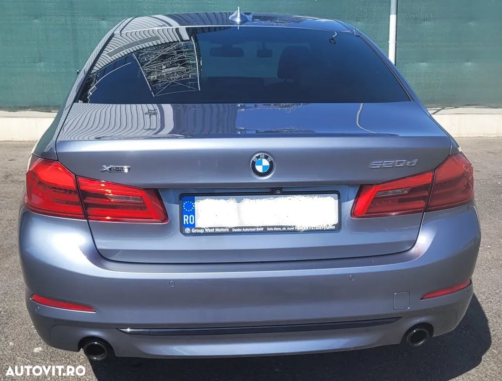 BMW Seria 5 520d xDrive AT - 2