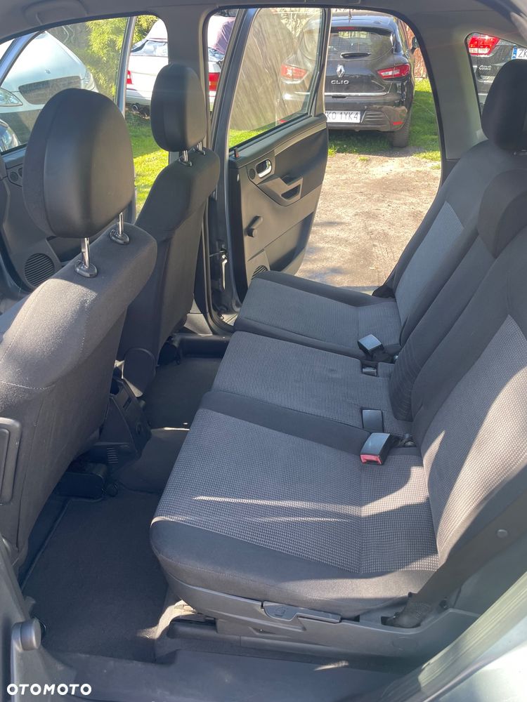 Opel Meriva 1.6 16V (Essentia) - 7