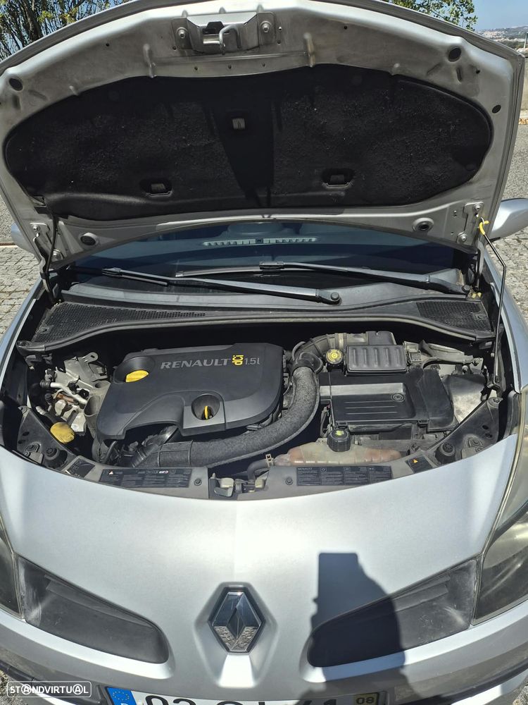 Renault Clio 1.5 dCi Dynamique S - 8
