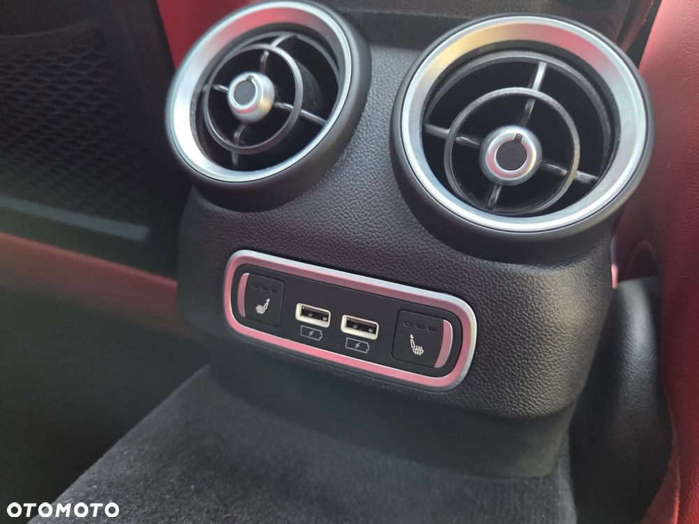 Alfa Romeo Giulia 2.0 Turbo Veloce TI Q4 - 32
