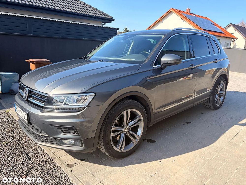 Volkswagen Tiguan - 1