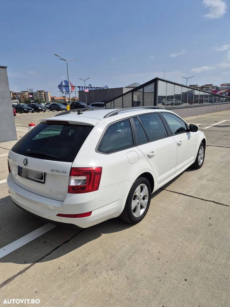 Skoda Octavia 2.0 TDI DSG 4X4 Ambition - 5