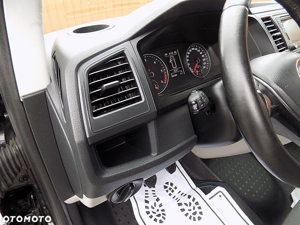 Volkswagen Transporter - 8