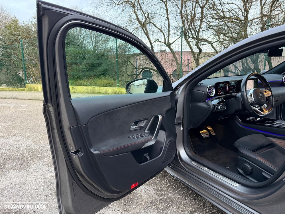 Mercedes-Benz A 180 d AMG Line Aut. - 29