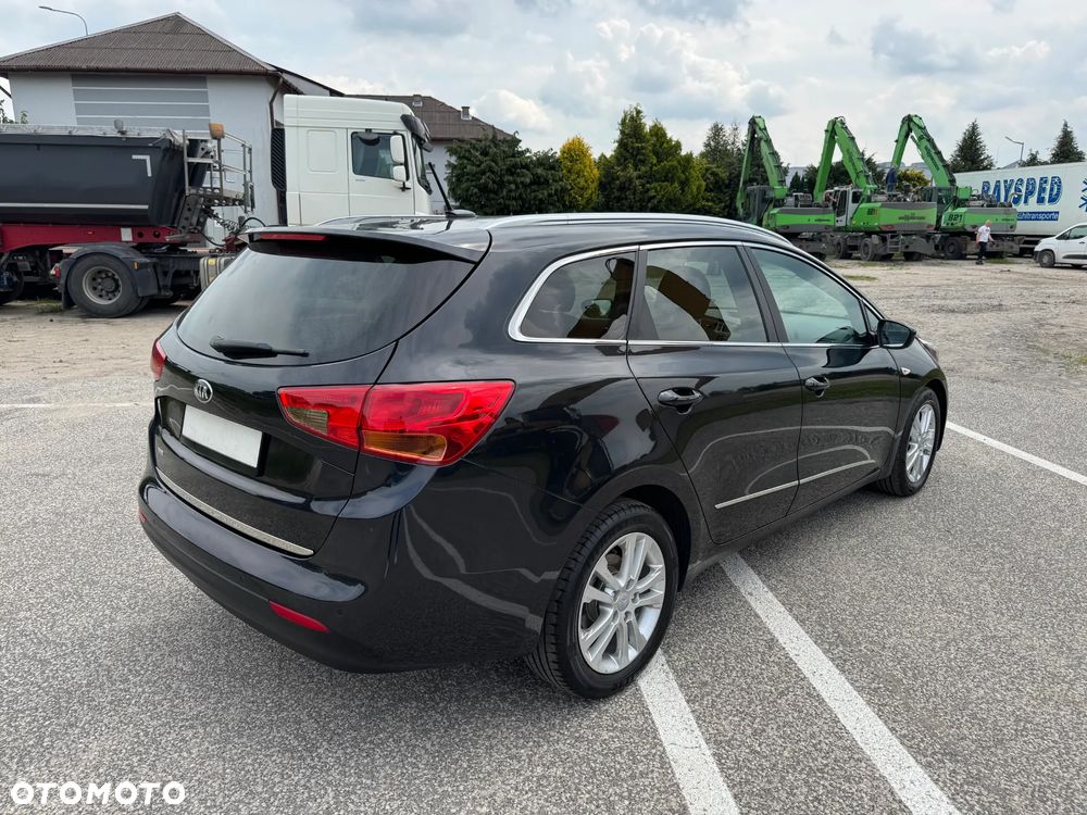 Kia Ceed 1.6 GDI Dream-Team Edition - 8