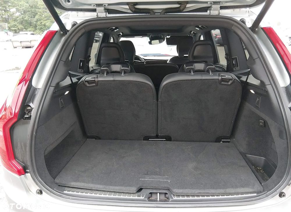 Volvo XC 90 T6 AWD Geartronic RDesign - 9