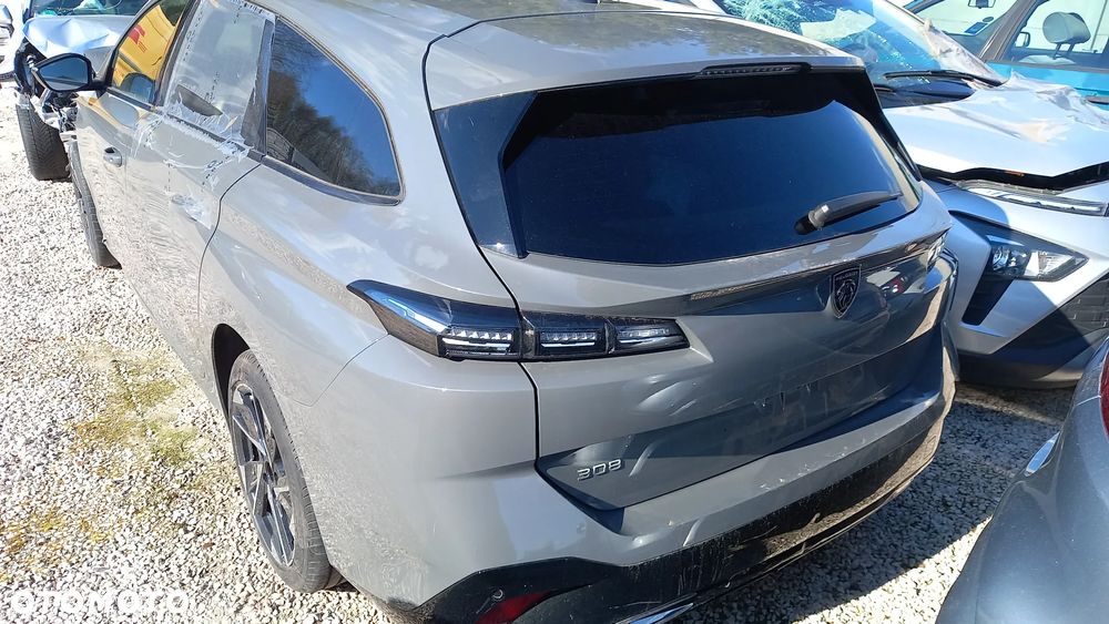 Peugeot 308 - 1