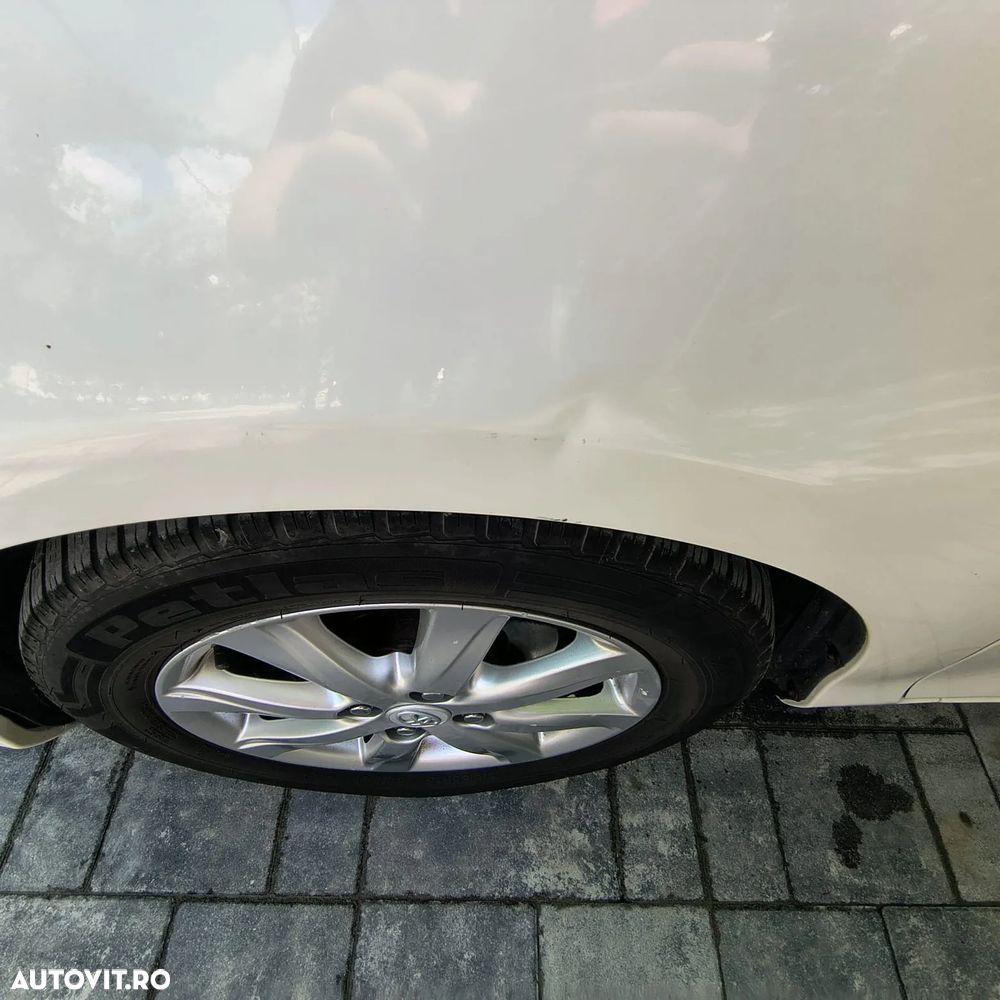 Toyota Yaris 1.3 Dual VVT-i Terra Plus - 11