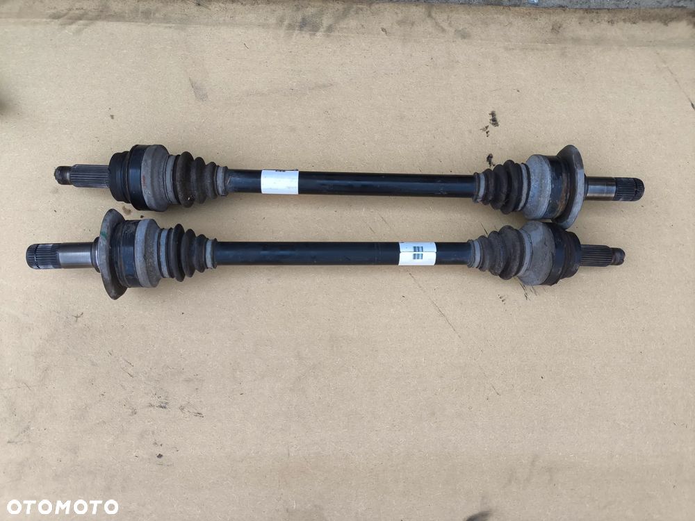 BMW X5 F15 PÓŁOŚ TYŁ TYLNA LEWA PRAWA 860984202 - 1