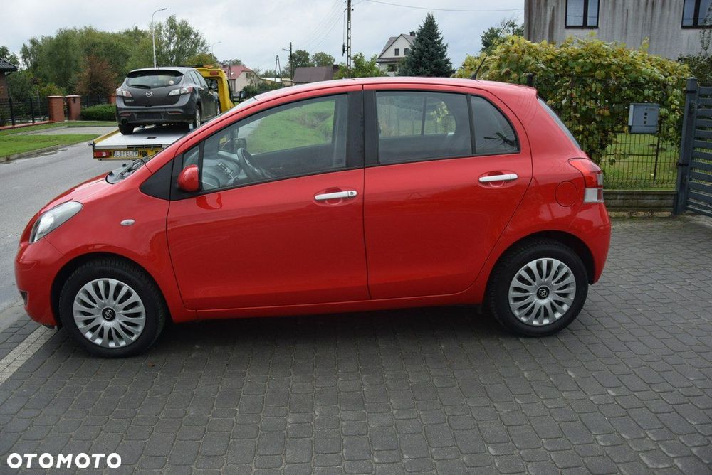 Toyota Yaris - 13