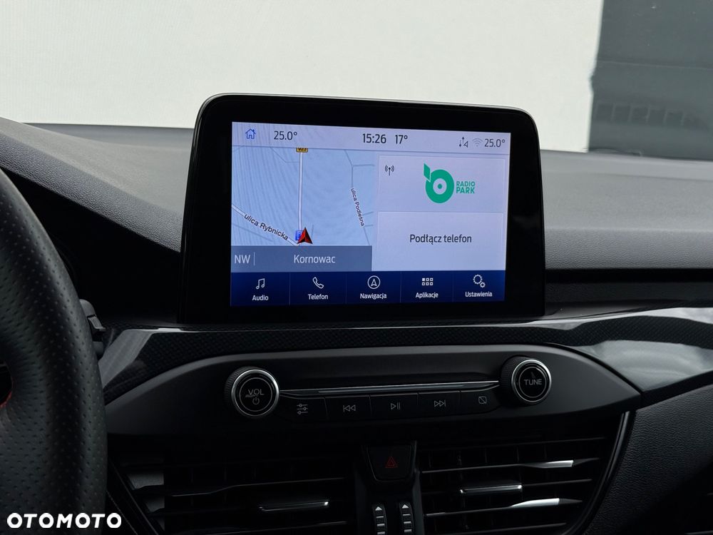 Ford Focus 1.0 EcoBoost Hybrid ST-LINE DESIGN - 21