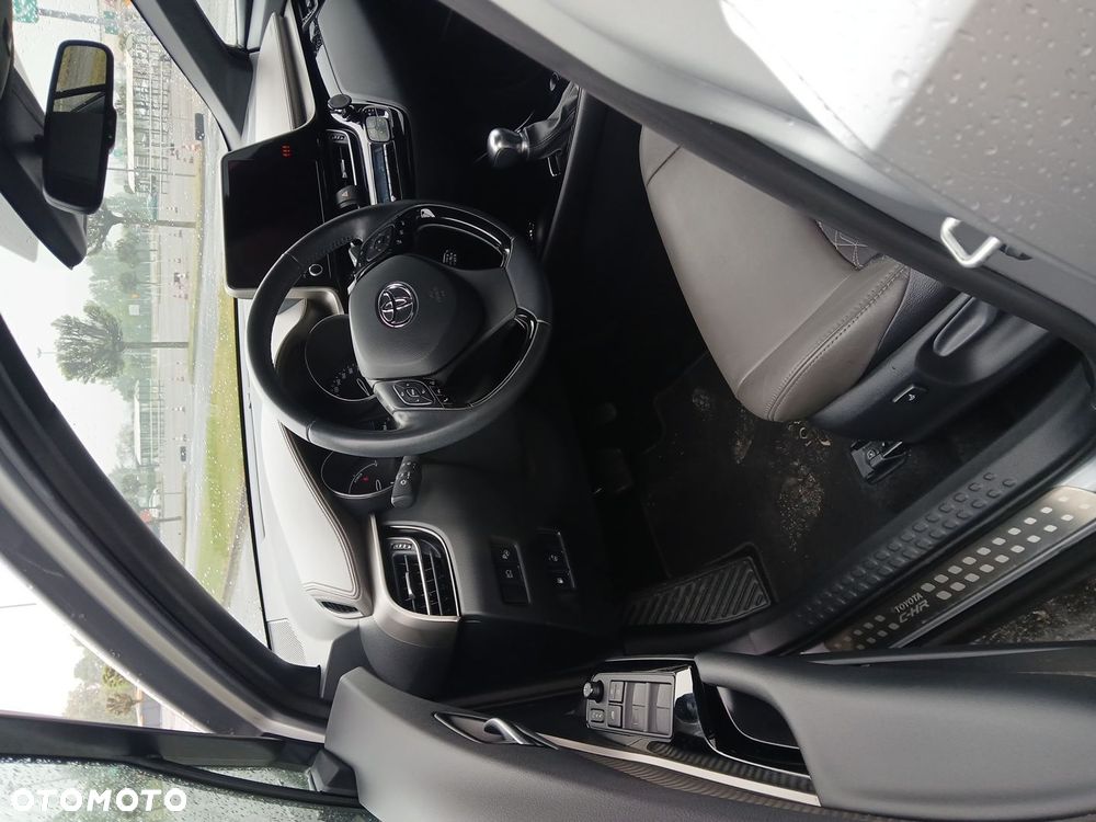Toyota C-HR 2.0 Hybrid Executive - 20