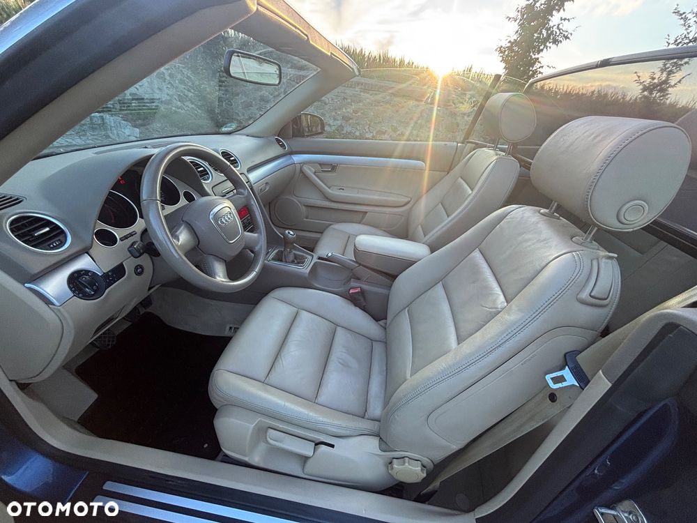 Audi A4 Cabrio 1.8 T - 18