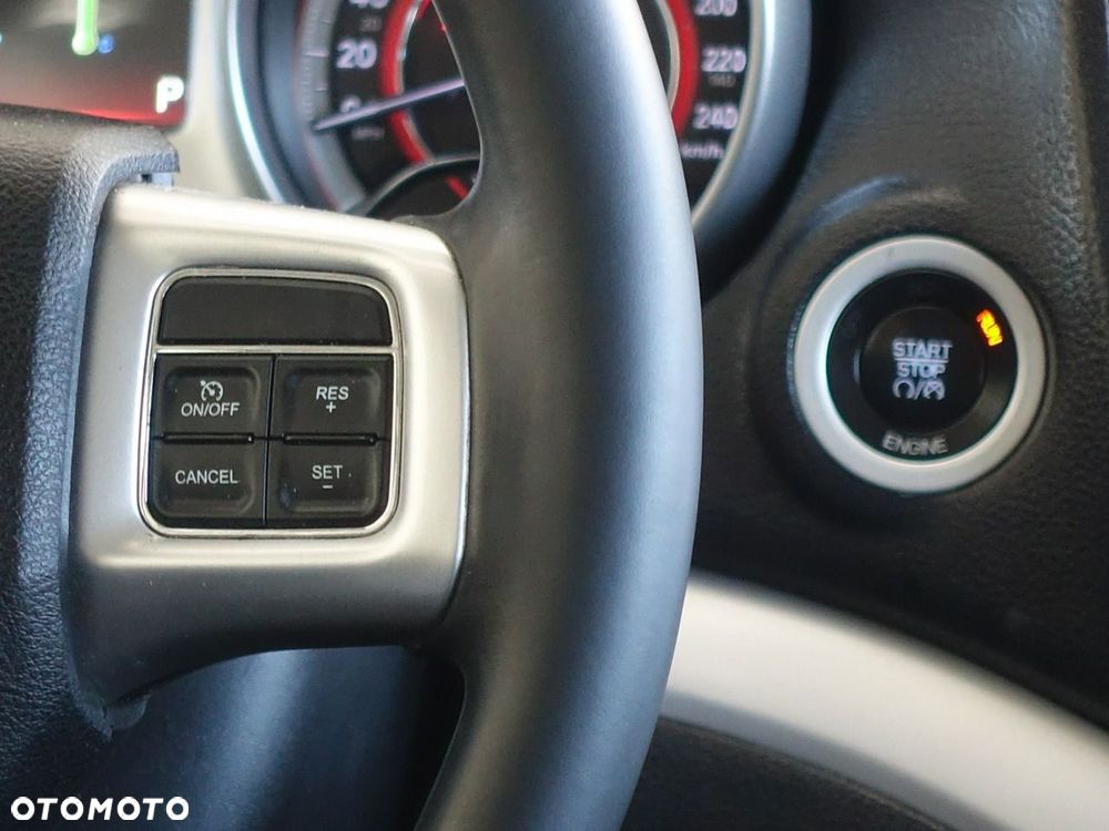 Fiat Freemont 2.0 Multijet Lounge AWD - 25