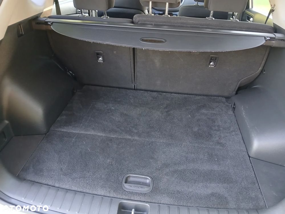 Hyundai Tucson 1.6 GDI BlueDrive GO 2WD - 11