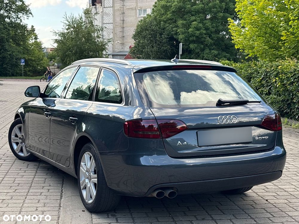 Audi A4 Avant 2.0 TDI - 14