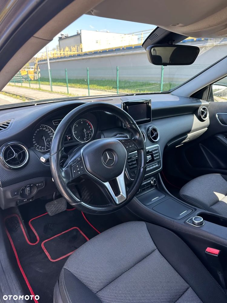 Mercedes-Benz Klasa A 200 CDI (BlueEFFICIENCY) 7G-DCT - 7