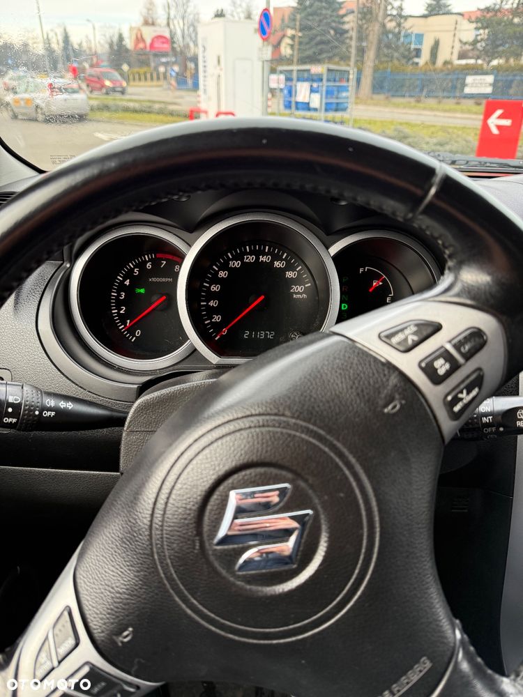 Suzuki Grand Vitara 2.0 De luxe - 20