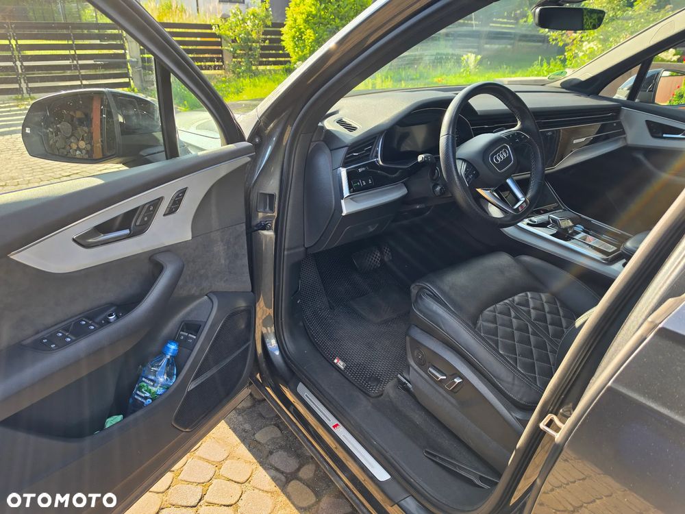 Audi Q7 - 7