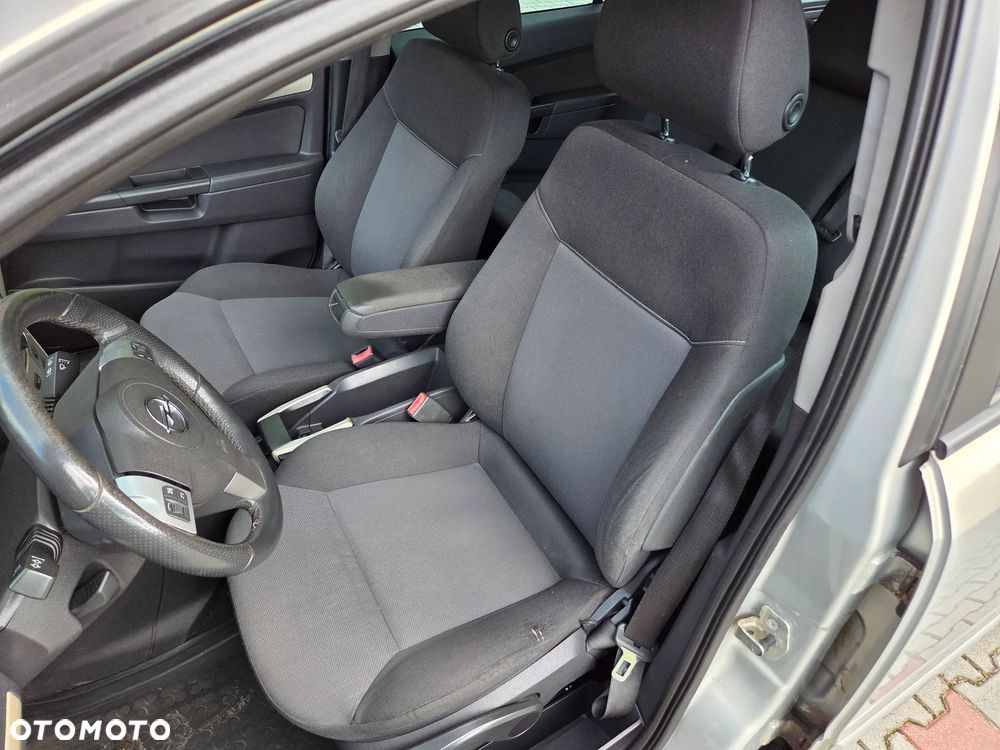 Opel Zafira 1.9 CDTI Enjoy - 10