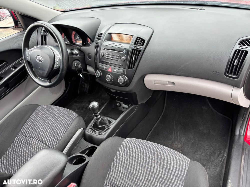 Kia Ceed 1.4 CVVT Attract - 7